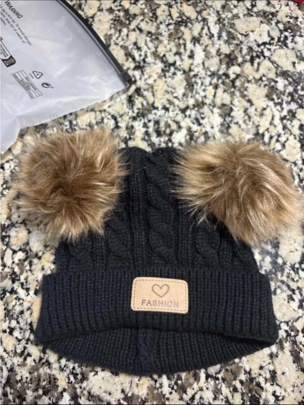Black Cable Knit Double Faux Fur Pom Pom Beanie Hat – New Without Tags